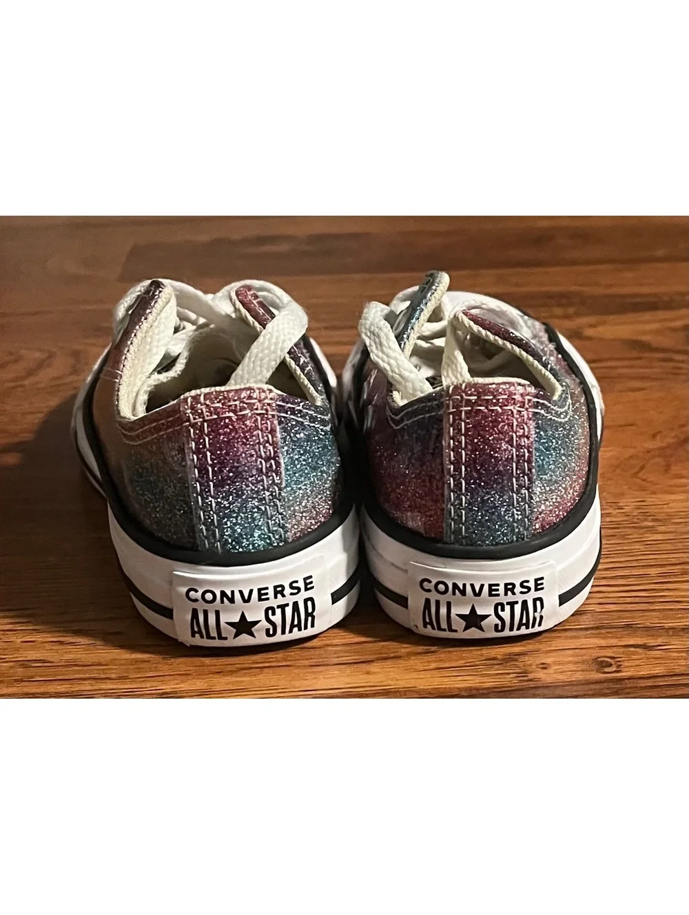 Converse laces design have